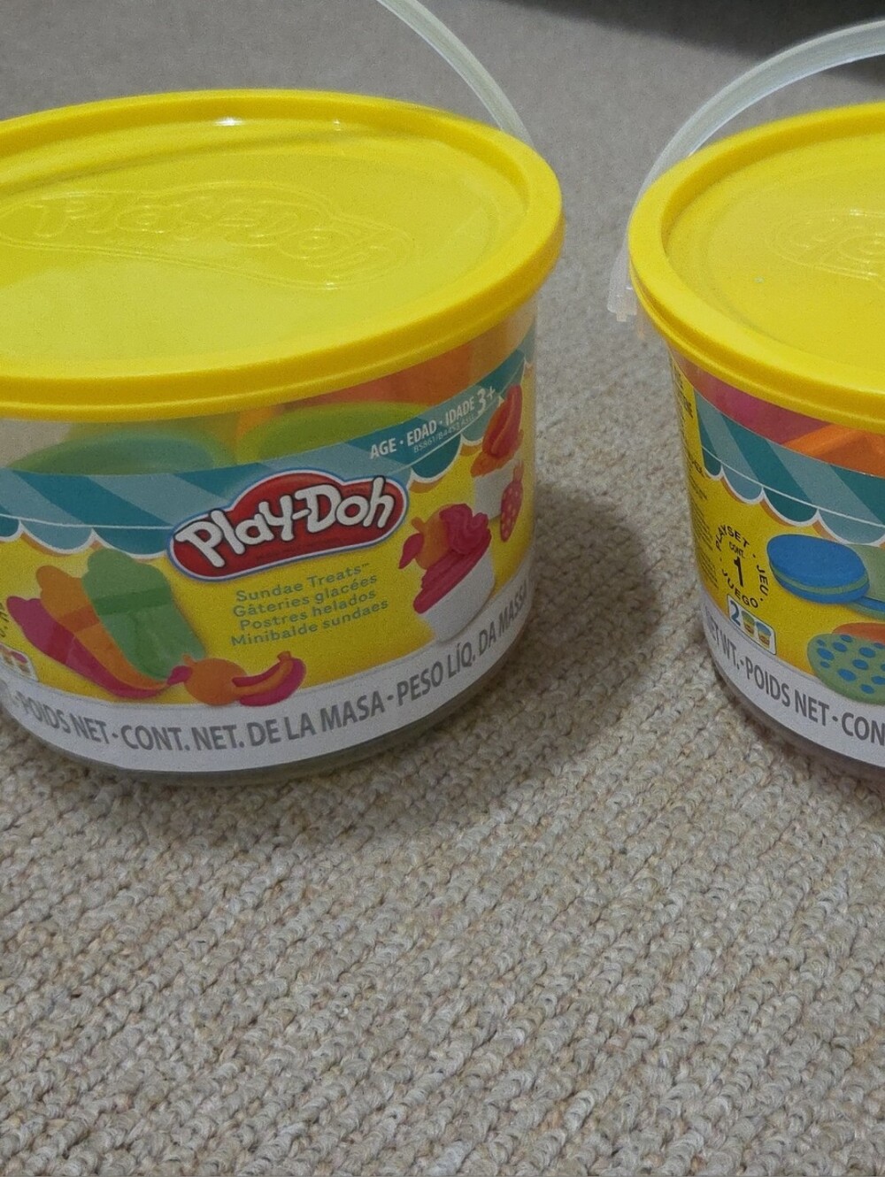 Play-Doh Set with Bright Yellow Lids
